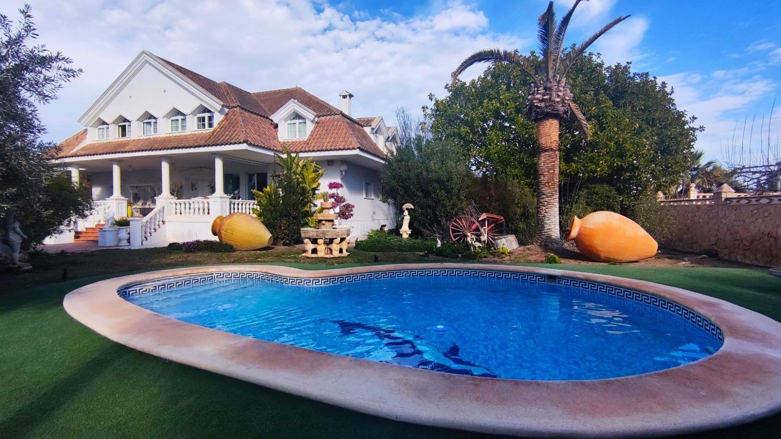 5 slaapkamer Villa te koop in San Vicente / Sant Vicent del Raspeig met zwembad garage - € 950.000 (Ref: 10115725)