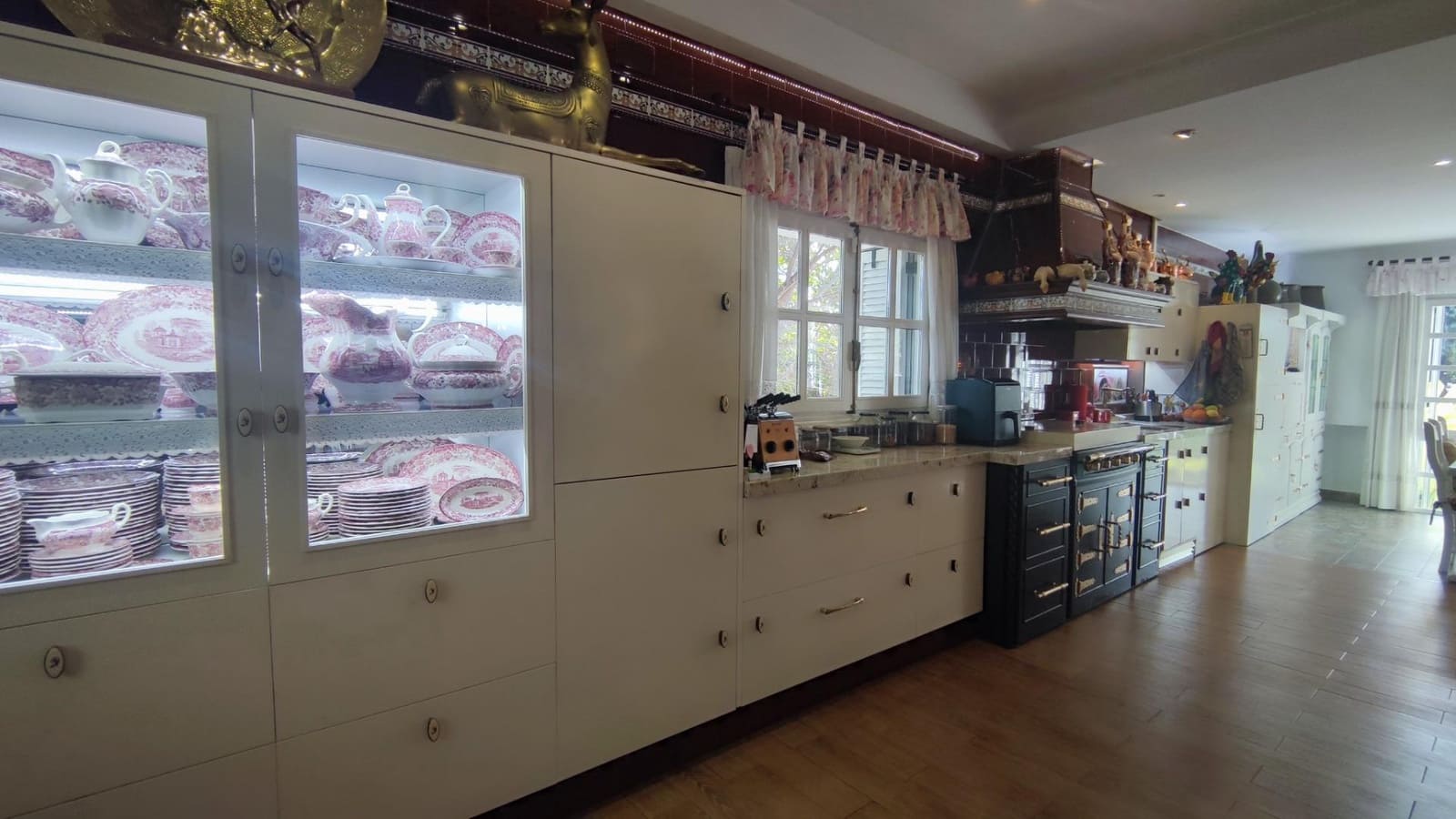 5 slaapkamer Villa te koop in San Vicente / Sant Vicent del Raspeig met zwembad garage - € 950.000 (Ref: 10115725)