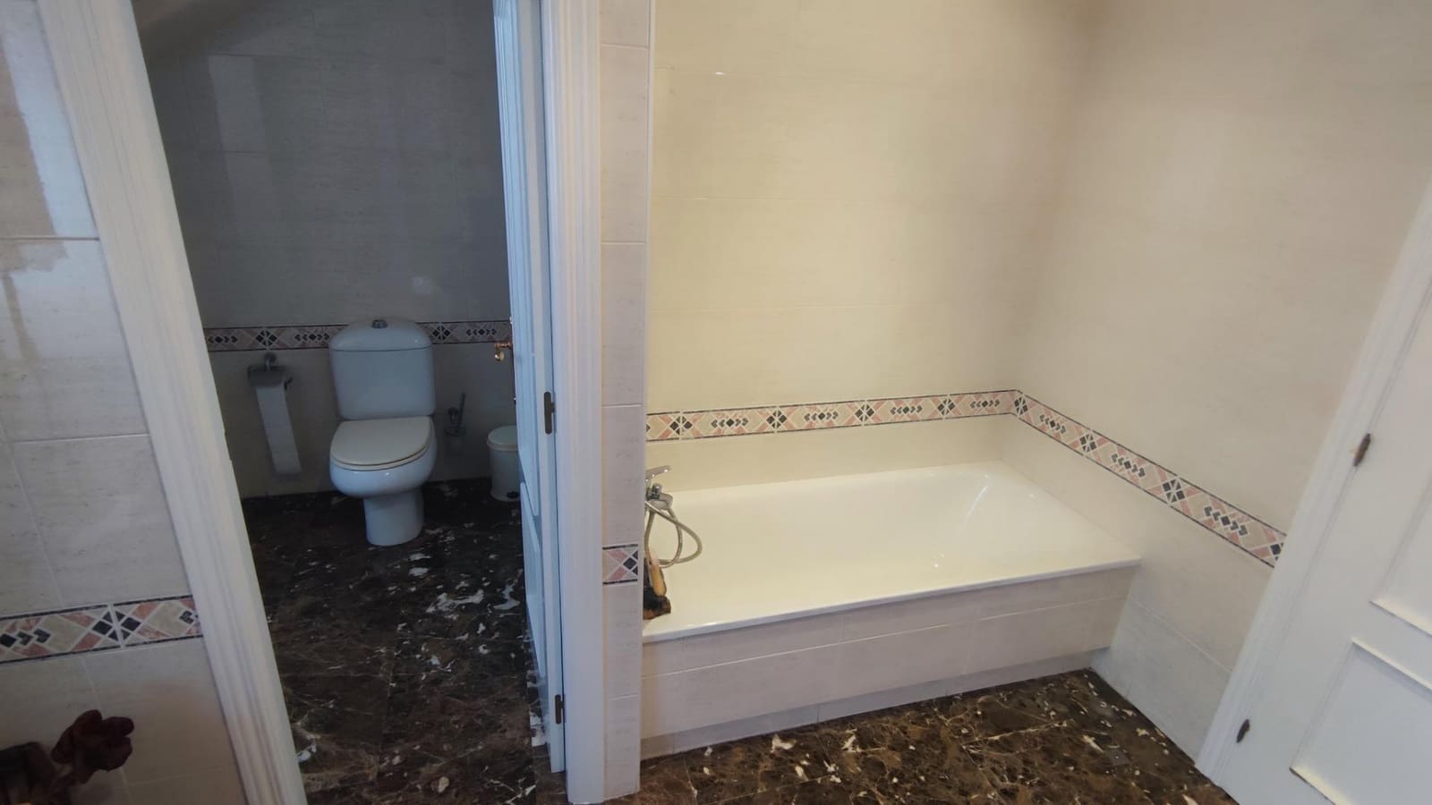 5 slaapkamer Villa te koop in San Vicente / Sant Vicent del Raspeig met zwembad garage - € 950.000 (Ref: 10115725)