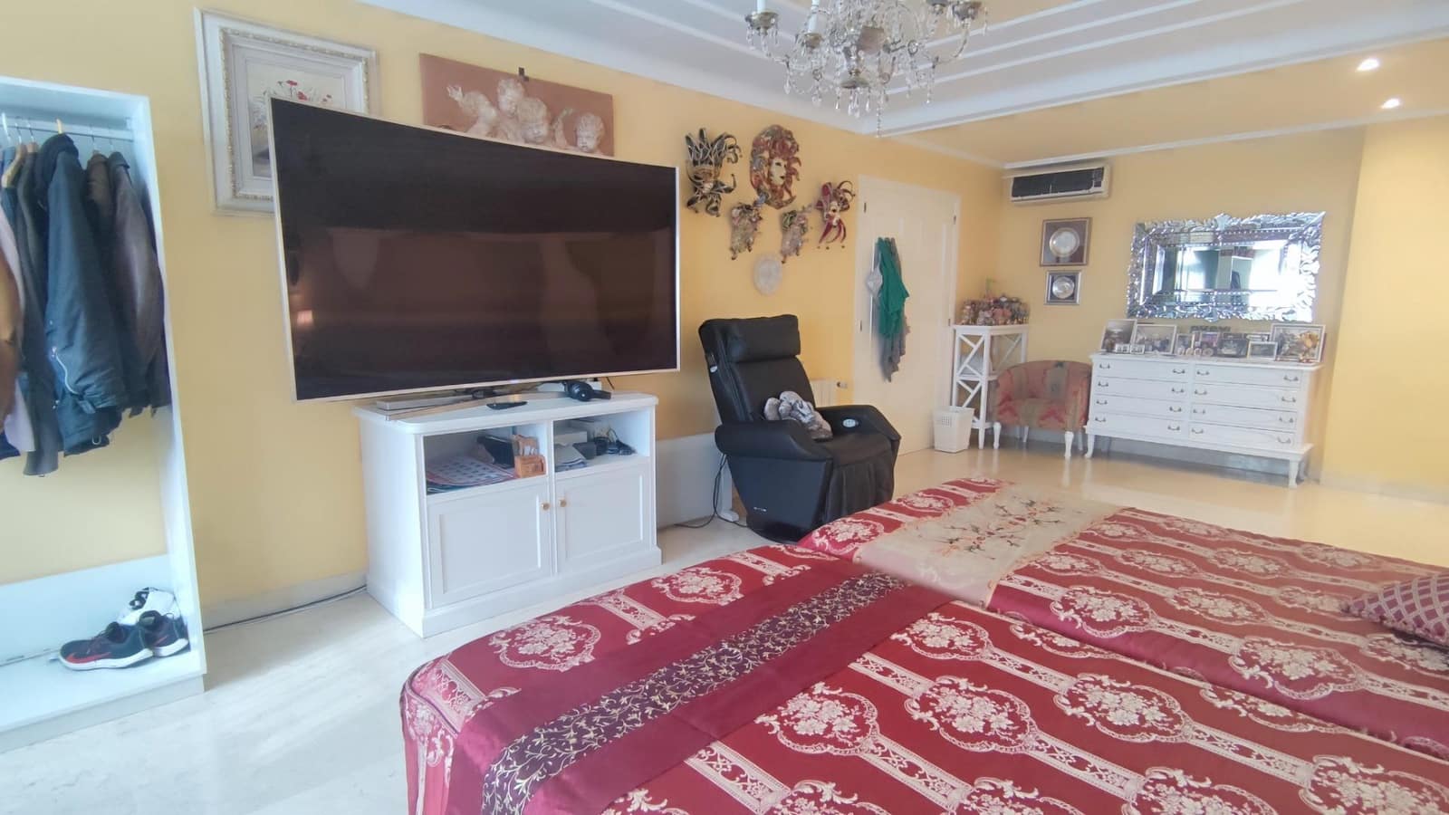 5 slaapkamer Villa te koop in San Vicente / Sant Vicent del Raspeig met zwembad garage - € 950.000 (Ref: 10115725)