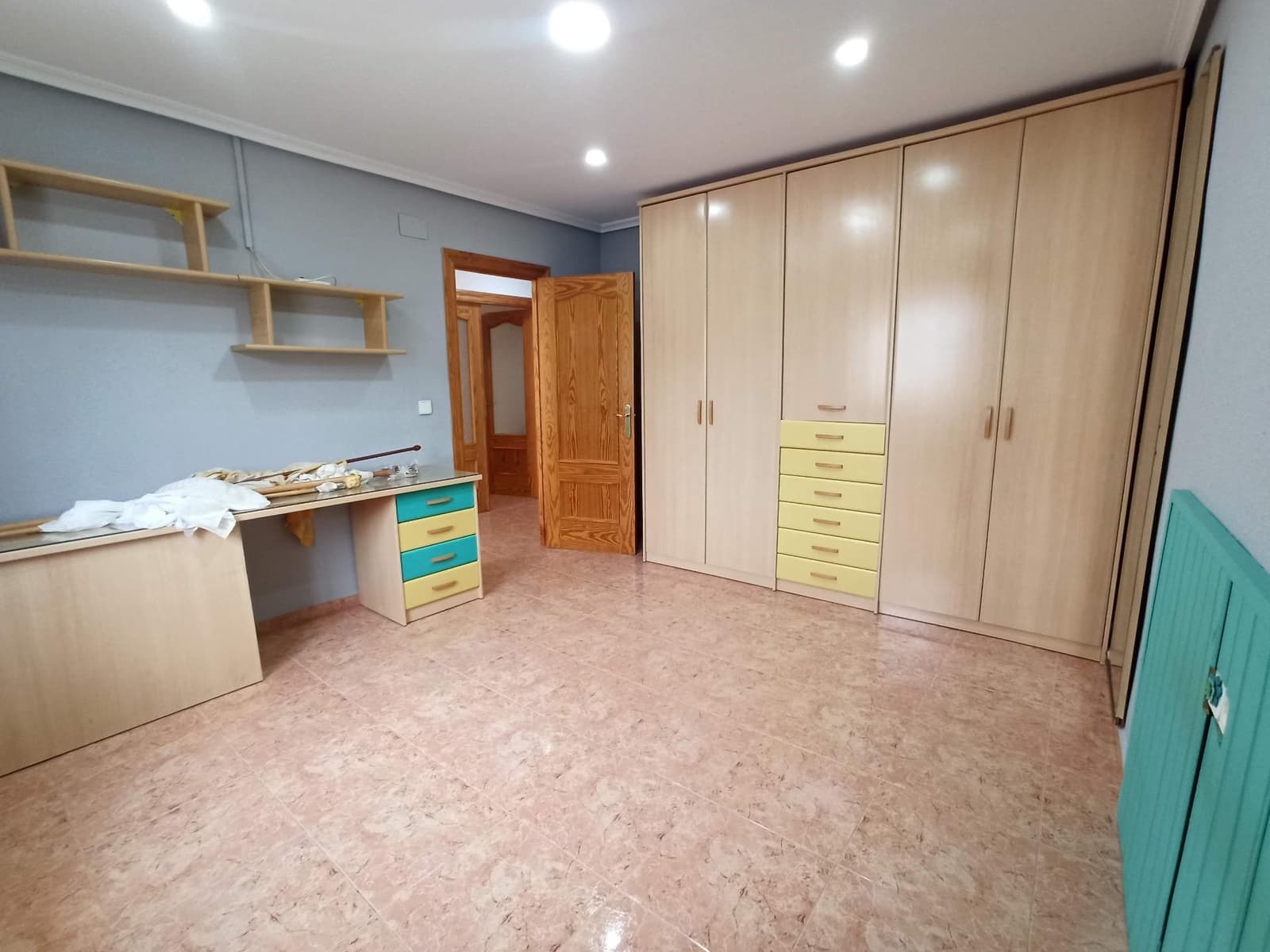 3 bedroom Apartment for sale in Alicante / Alacant city - € 350,000 (Ref: 10115746)