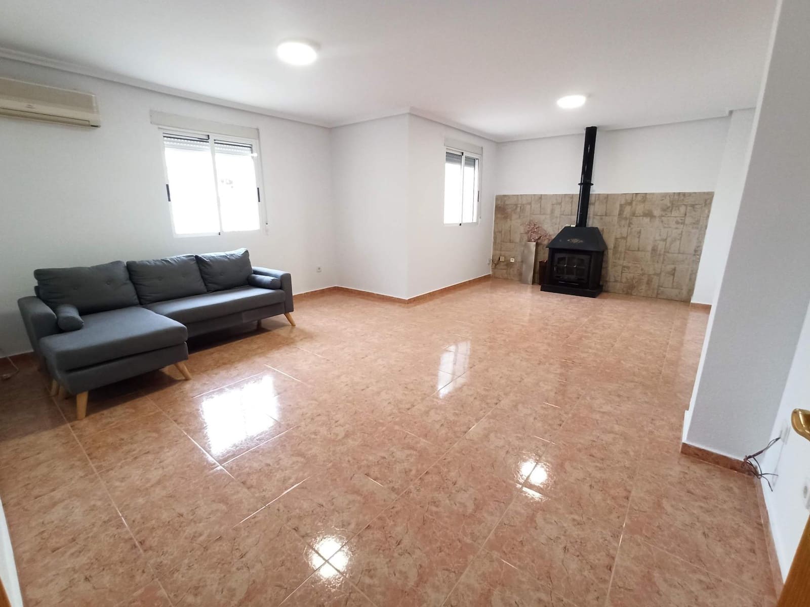3 bedroom Apartment for sale in Alicante / Alacant city - € 350,000 (Ref: 10115746)