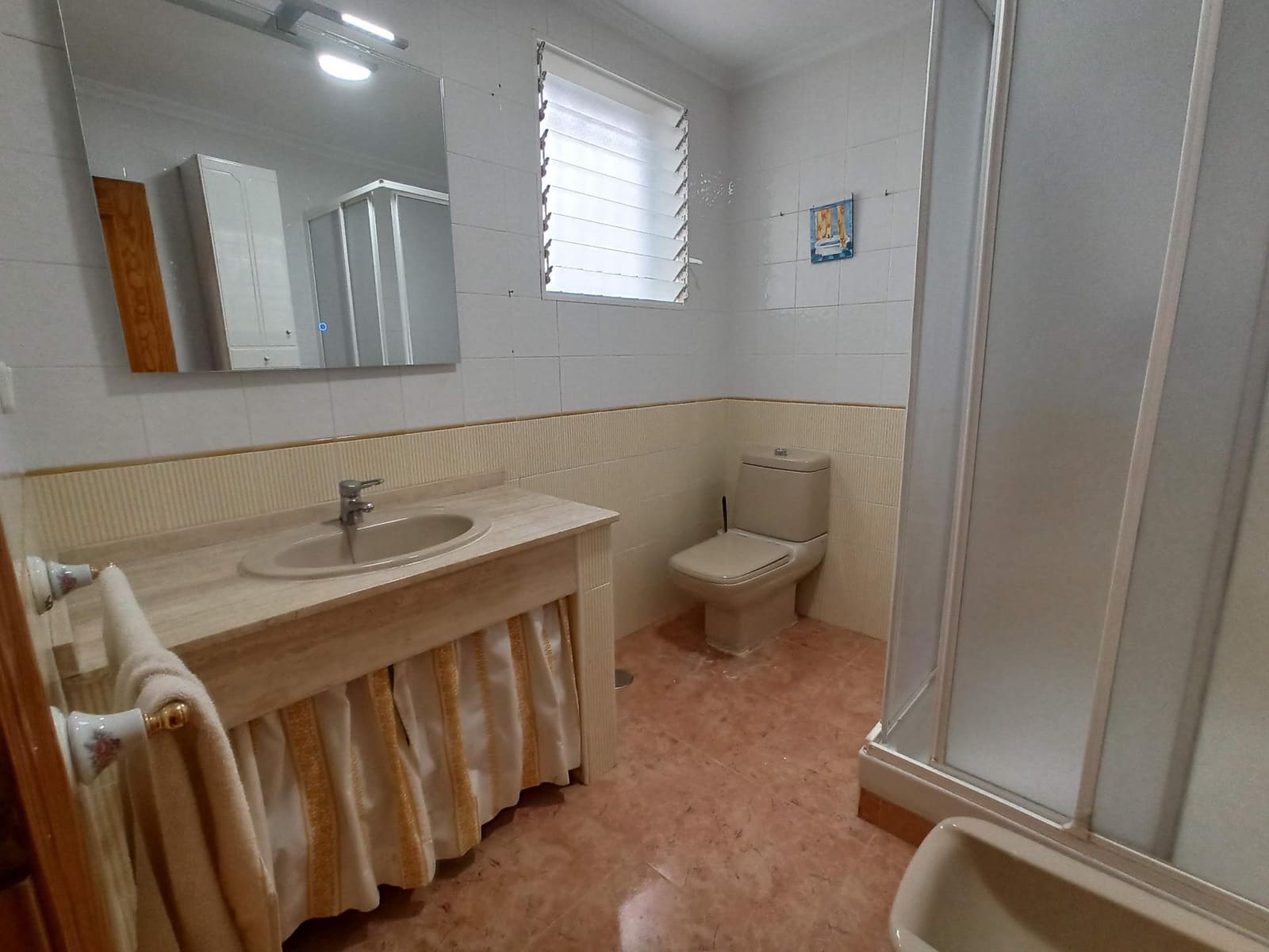 3 bedroom Apartment for sale in Alicante / Alacant city - € 350,000 (Ref: 10115746)