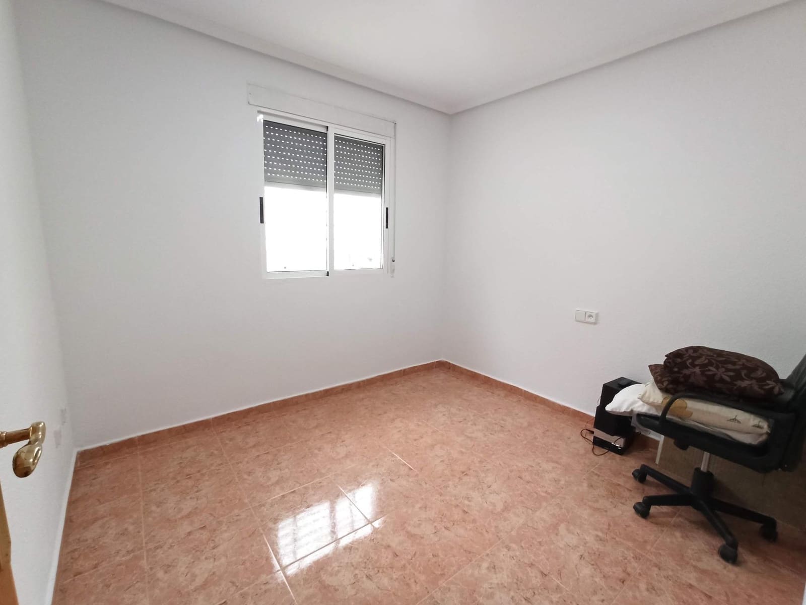 3 bedroom Apartment for sale in Alicante / Alacant city - € 350,000 (Ref: 10115746)