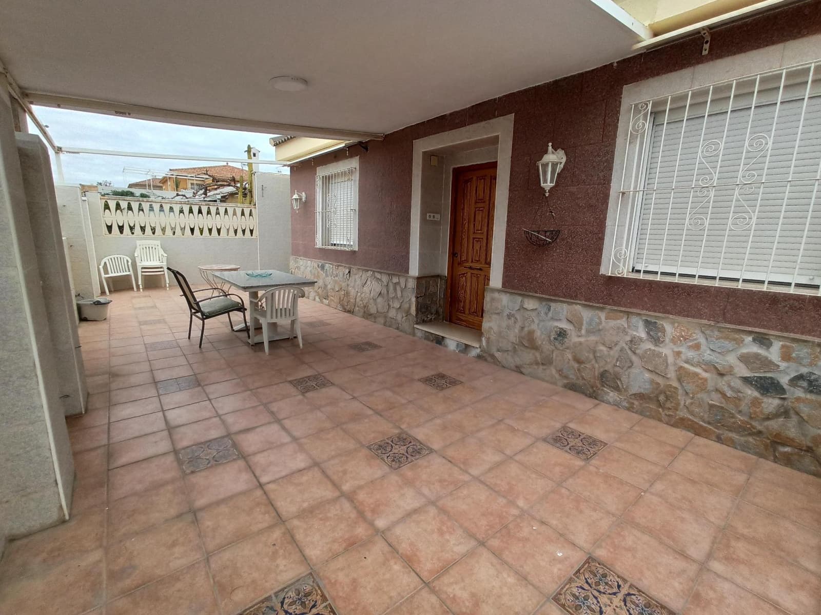 3 bedroom Apartment for sale in Alicante / Alacant city - € 350,000 (Ref: 10115746)