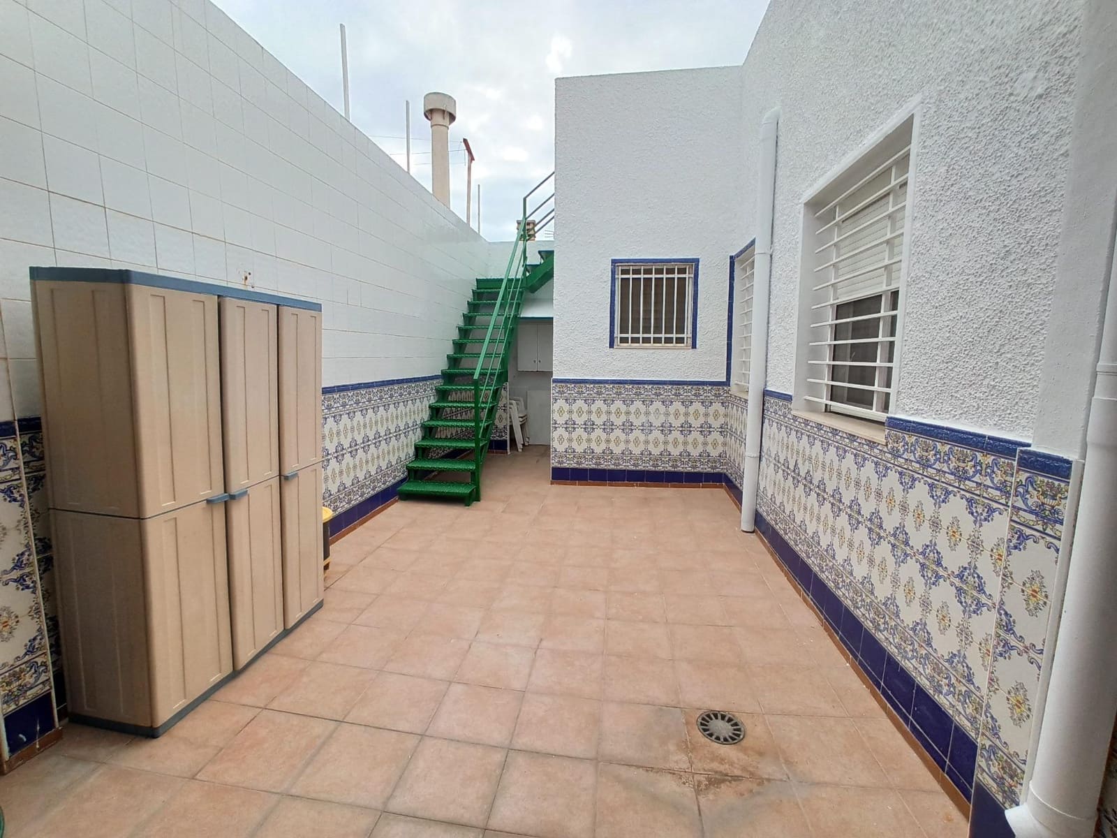 3 bedroom Apartment for sale in Alicante / Alacant city - € 350,000 (Ref: 10115746)