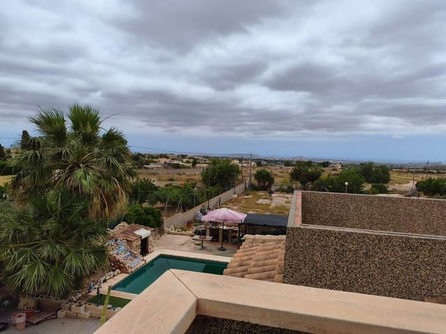 3 Zimmer Villa zu verkaufen in Moralet, Alicante / Alacant Stadt mit Pool Garage - 435.000 € (Ref: 10155347)