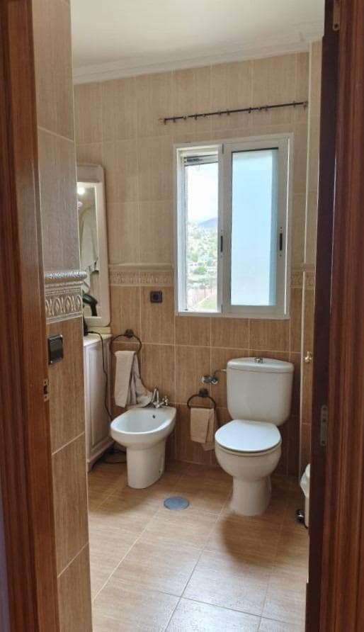 3 bedroom Villa for rent in Moralet with pool garage - € 2,000 (Ref: 10161582)