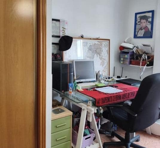 3 bedroom Villa for rent in Moralet with pool garage - € 2,000 (Ref: 10161582)