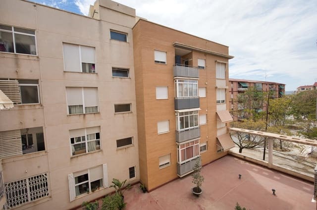 3 makuuhuone Asunto myytävänä paikassa San Vicente / Sant Vicent del Raspeig mukana 
autotalli - 239 900 € (Ref: 10162297)