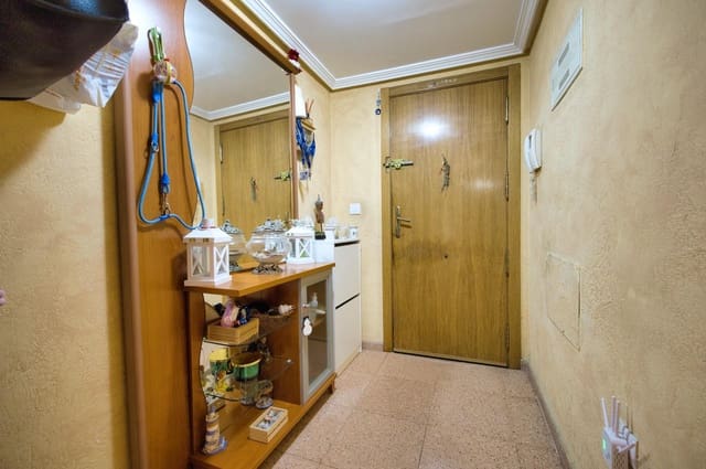 3 makuuhuone Asunto myytävänä paikassa San Vicente / Sant Vicent del Raspeig mukana 
autotalli - 239 900 € (Ref: 10162297)