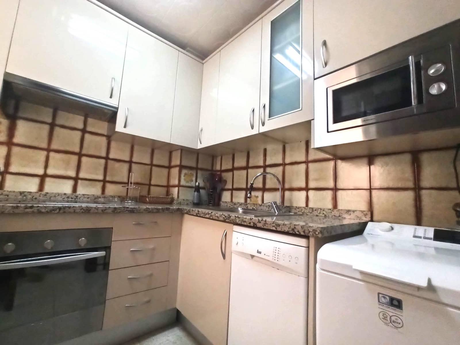 3 slaapkamer Flat te koop in Alicante stad - € 220.000 (Ref: 10177297)
