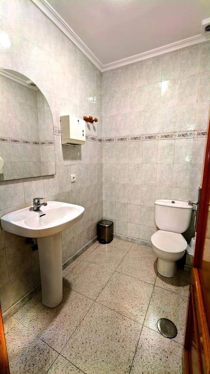 Komercyjne do wynajęcia w San Vicente / Sant Vicent del Raspeig - 1 250 € (Ref: 10183013)