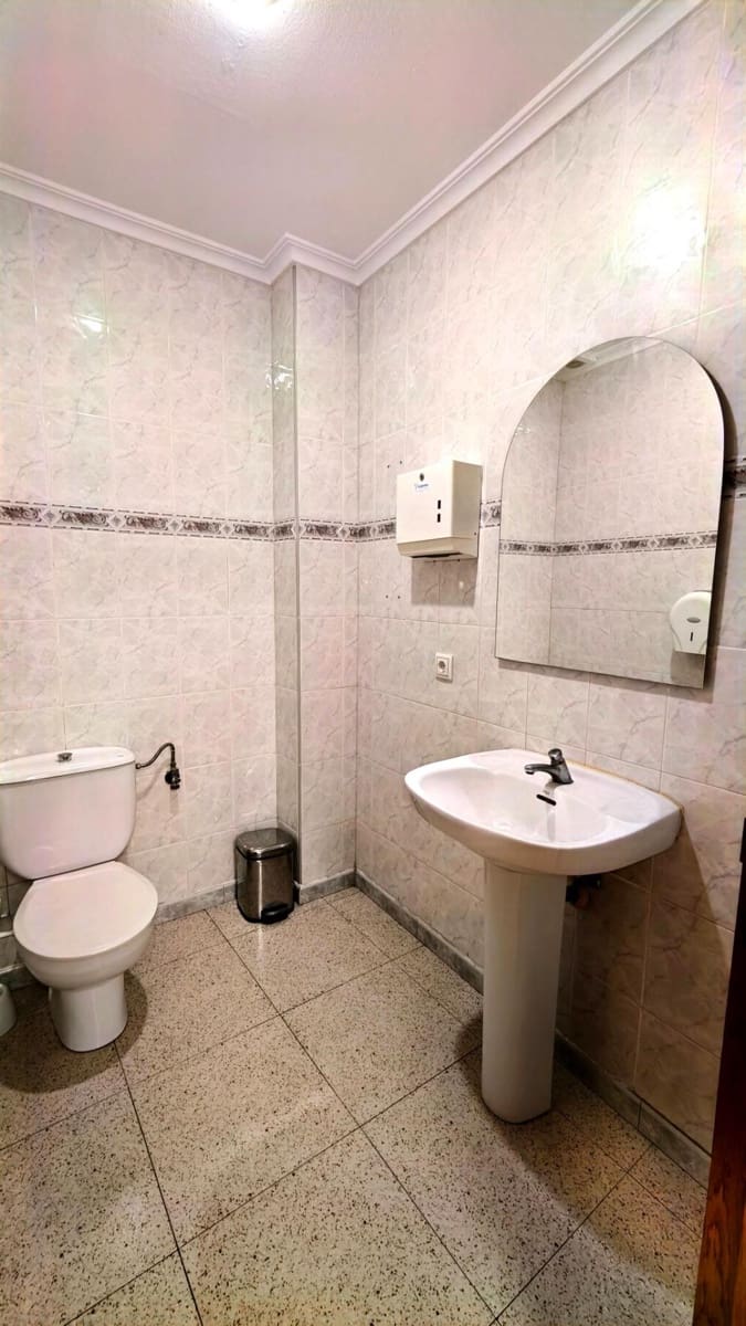 Komercyjne do wynajęcia w San Vicente / Sant Vicent del Raspeig - 1 250 € (Ref: 10183013)