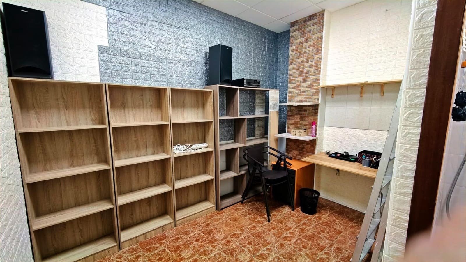 Komercyjne do wynajęcia w San Vicente / Sant Vicent del Raspeig - 1 250 € (Ref: 10183013)