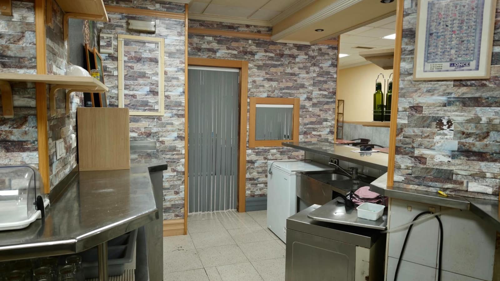 Komercyjne do wynajęcia w San Vicente / Sant Vicent del Raspeig - 1 250 € (Ref: 10183013)