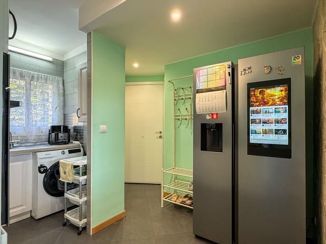 2 slaapkamer Appartement te koop in Calonge i Sant Antoni met garage - € 180.000 (Ref: 10003592)