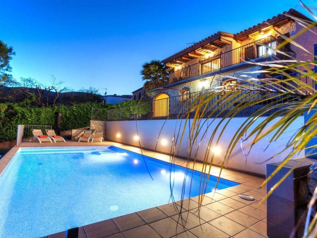 4 soveværelse Villa til salg i Calonge i Sant Antoni med swimmingpool garage - € 570.000 (Ref: 10023734)