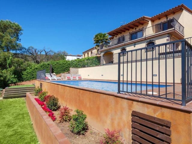 4 soveværelse Villa til salg i Calonge i Sant Antoni med swimmingpool garage - € 570.000 (Ref: 10023734)
