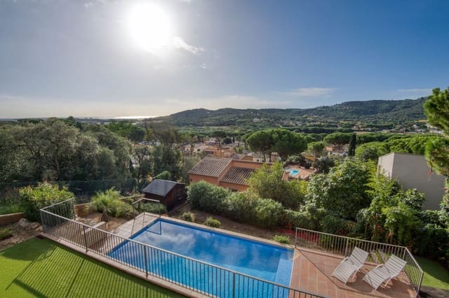 4 soveværelse Villa til salg i Calonge i Sant Antoni med swimmingpool garage - € 570.000 (Ref: 10023734)