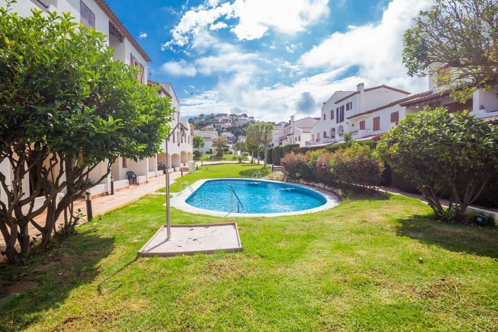 3 quarto Moradia Geminada para venda em Sant Antoni de Calonge com piscina - 499 000 € (Ref: 10136513)