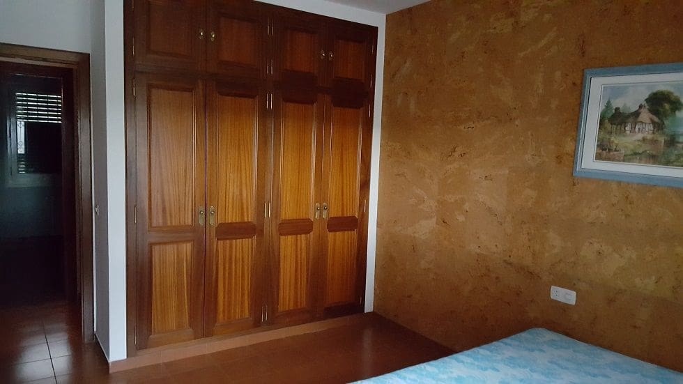 10 soveværelse Erhverv til salg i Vall-llobrega - € 800.000 (Ref: 6810841)