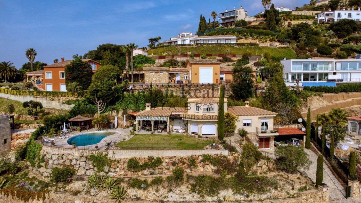 4 soveværelse Villa til salg i Platja d'Aro med swimmingpool garage - € 1.200.000 (Ref: 6943925)