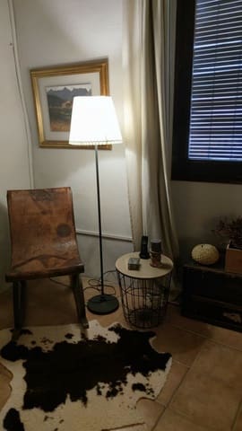 Villa til salgs i Besalú - € 250 000 (Ref: 6950959)