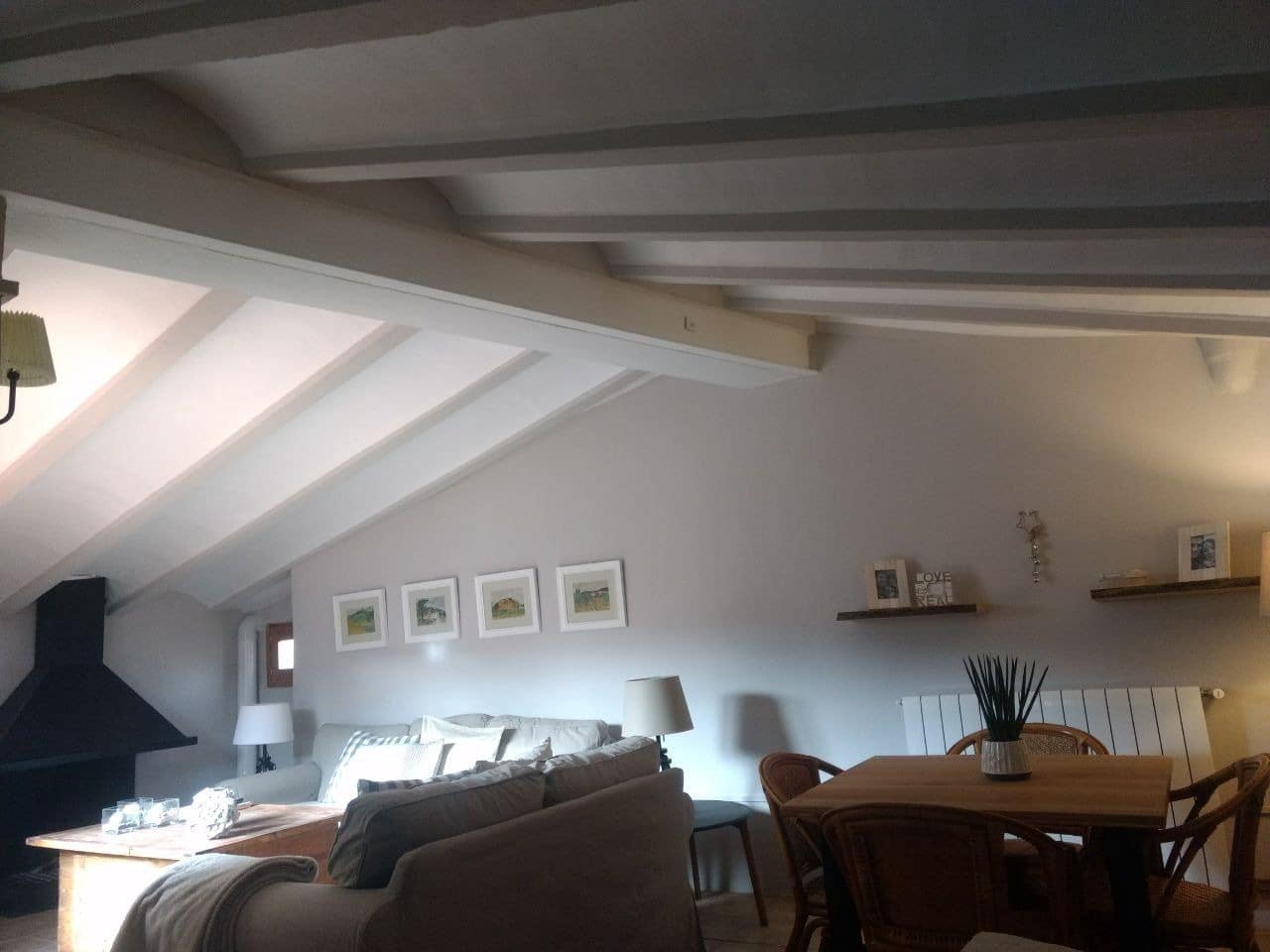 Villa til salgs i Besalu - € 250 000 (Ref: 6950959)