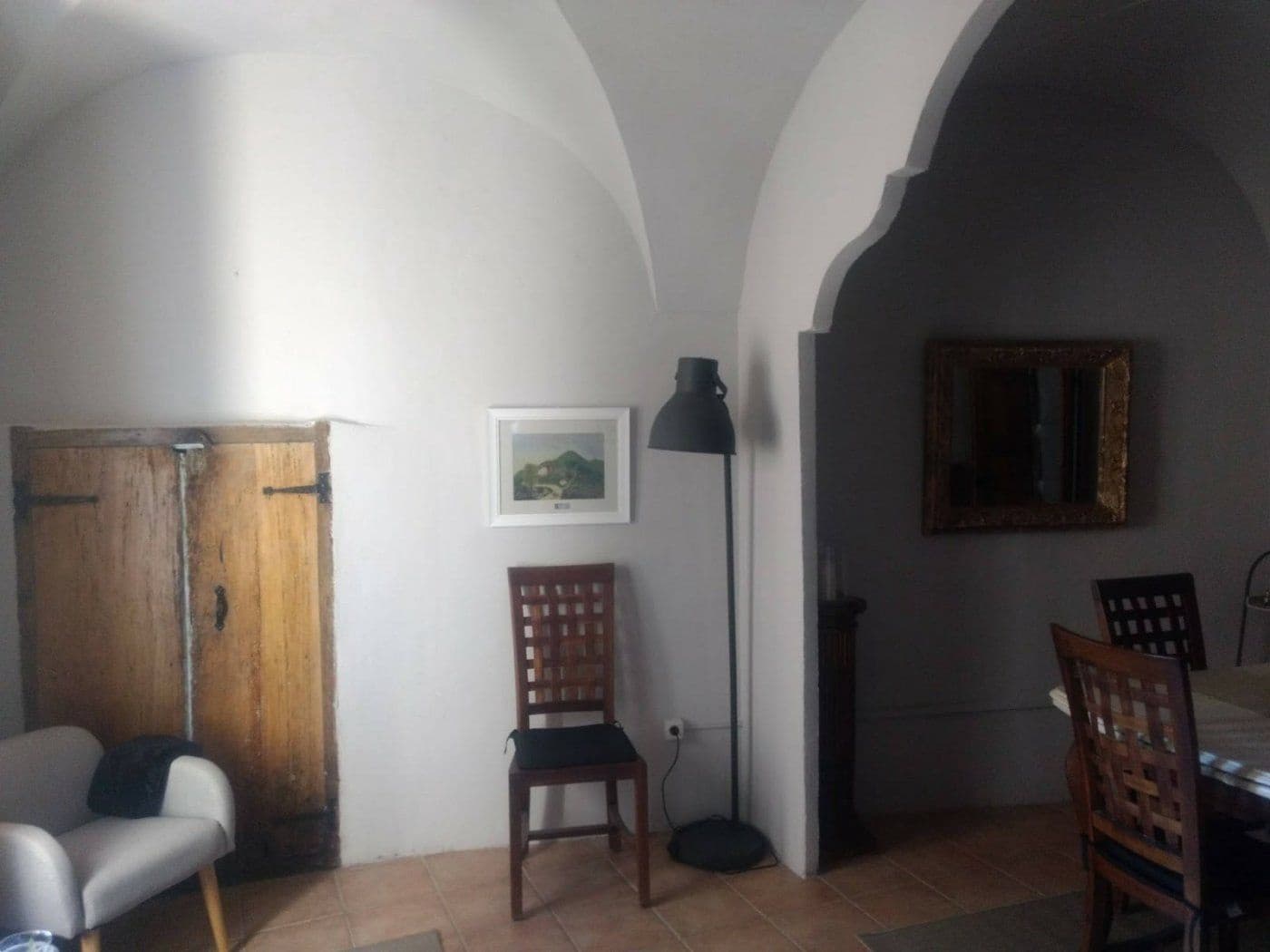 Villa til salgs i Besalu - € 250 000 (Ref: 6950959)