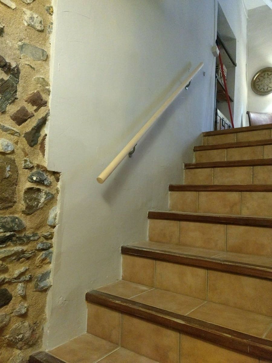 Villa til salgs i Besalu - € 250 000 (Ref: 6950959)