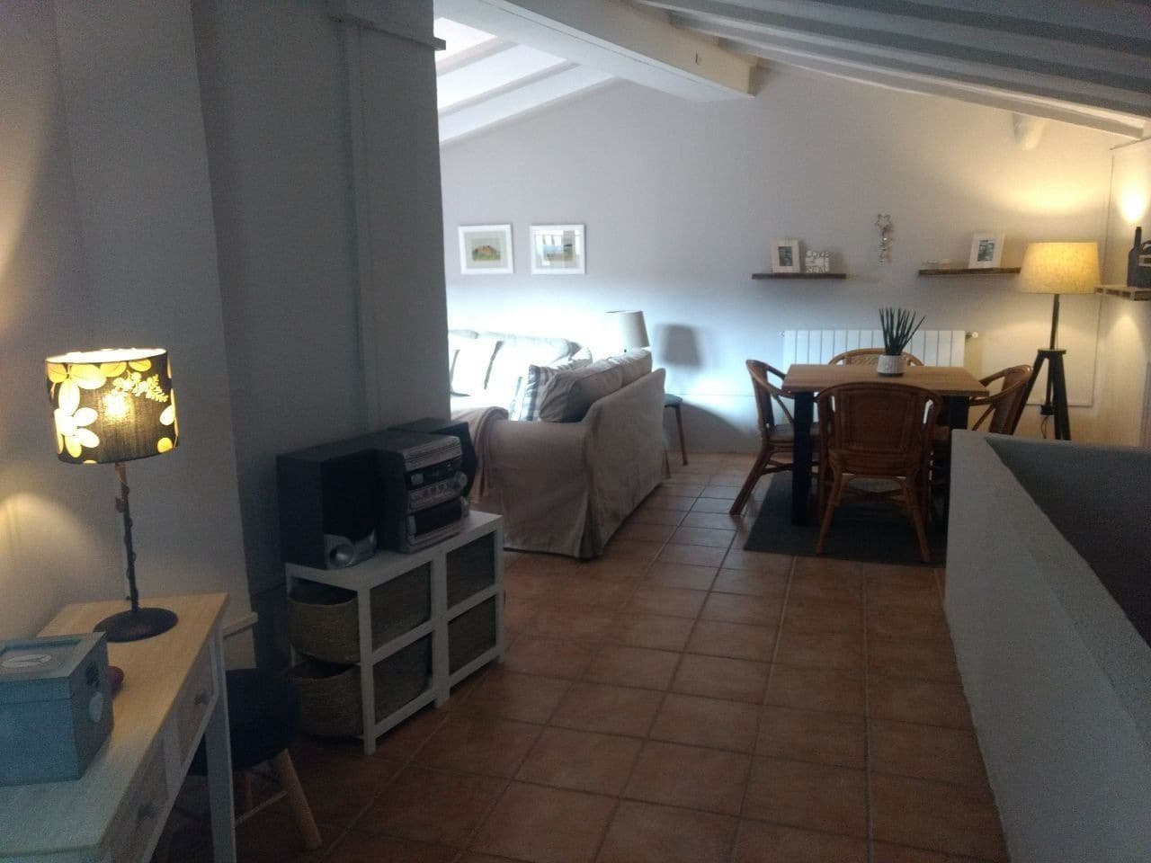 Villa til salgs i Besalu - € 250 000 (Ref: 6950959)