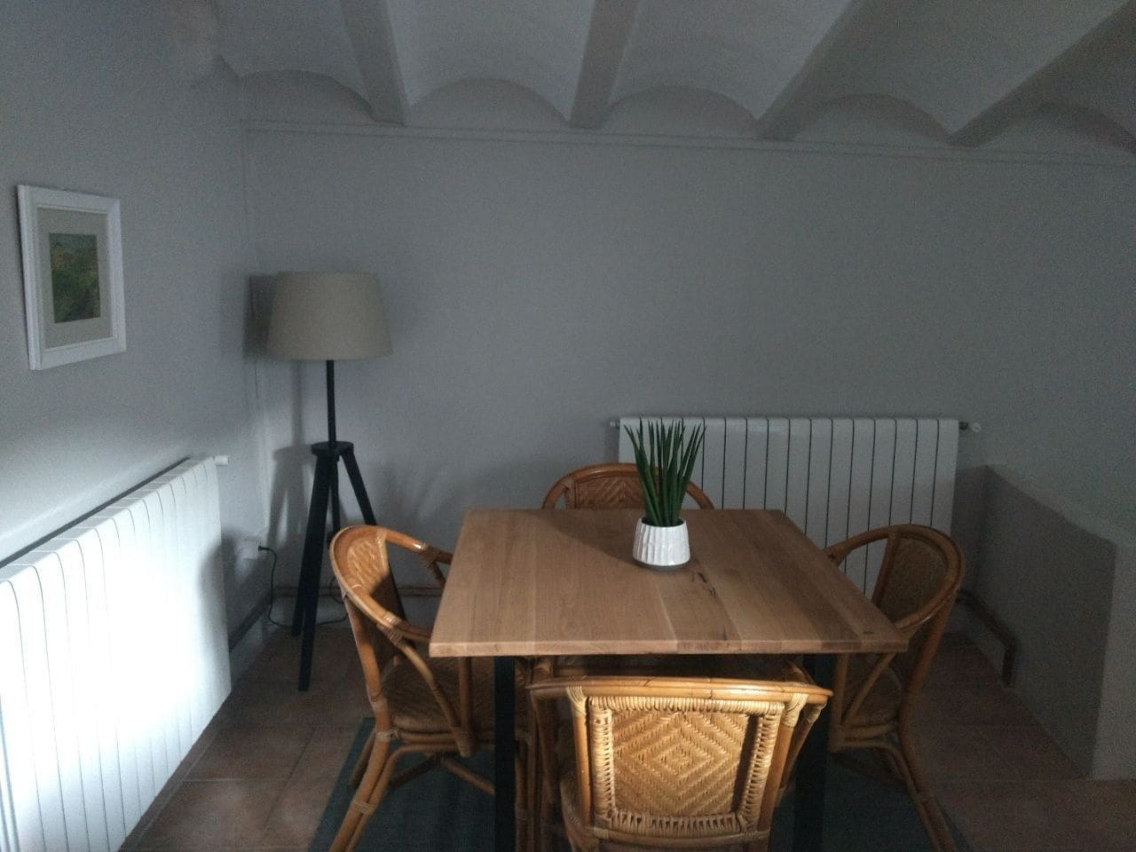 Villa til salgs i Besalu - € 250 000 (Ref: 6950959)