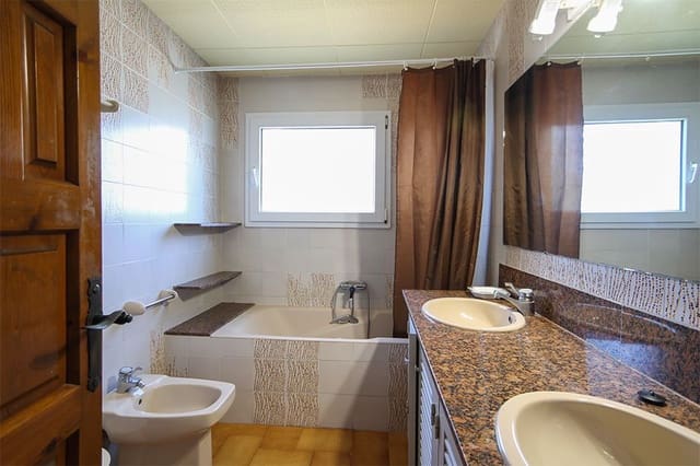 5 chambre Villa/Maison à vendre à Calonge i Sant Antoni avec piscine - 850 000 € (Ref: 7041286)