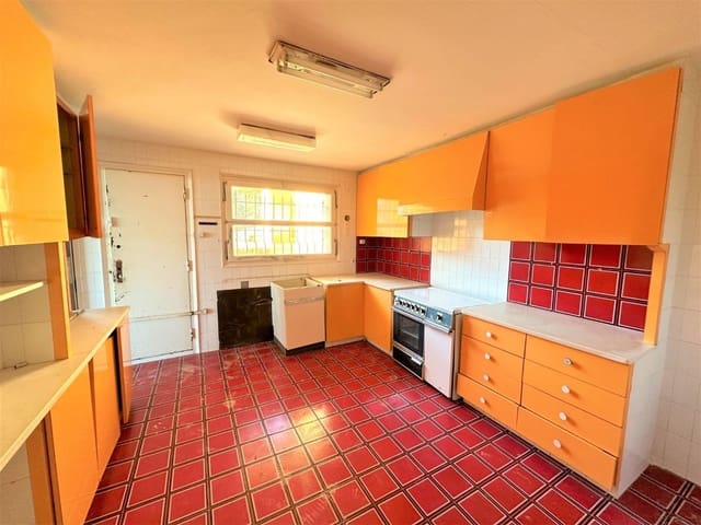 8 chambre Villa/Maison à vendre à Sant Antoni de Calonge, Calonge i Sant Antoni avec piscine garage - 1 300 000 € (Ref: 7383107)