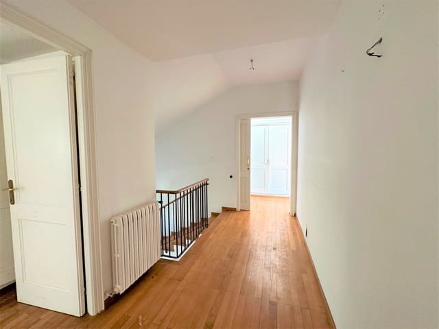 8 quarto Moradia para venda em Palamós com piscina garagem - 995 000 € (Ref: 7383107)