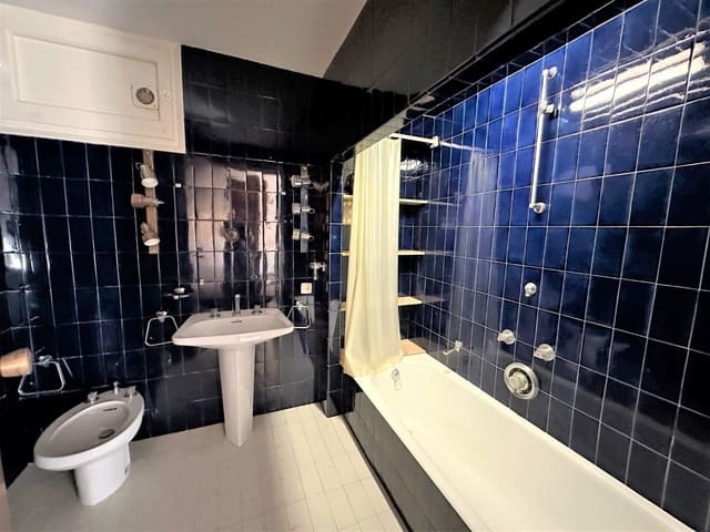 8 quarto Moradia para venda em Palamós com piscina garagem - 995 000 € (Ref: 7383107)