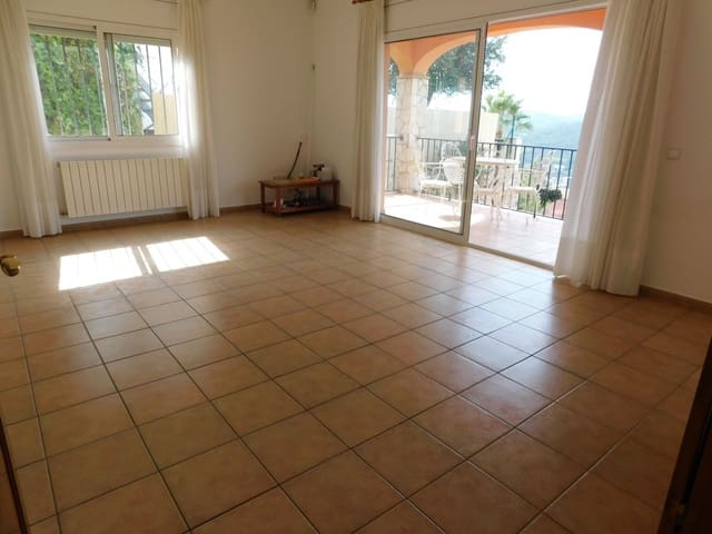 4 camera da letto Villa in vendita in Platja d'Aro, Castell-Platja d'Aro con piscina garage - 459.000 € (Rif: 7520019)