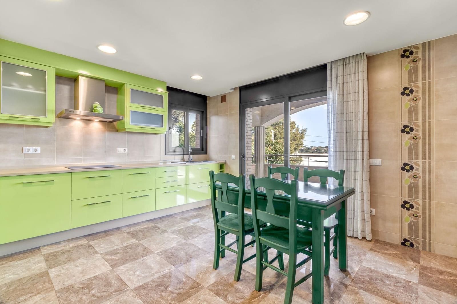 9 bedroom Villa for sale in Tordera with pool - € 745,000 (Ref: 7593573)