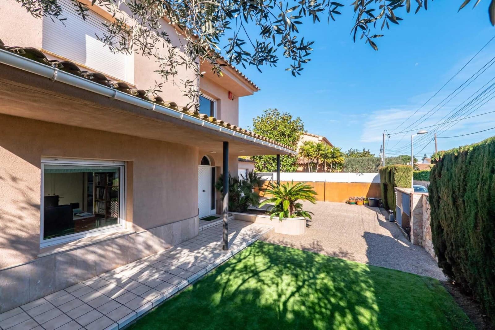 3 soveværelse Villa til salg i Calella med swimmingpool - € 890.000 (Ref: 7670402)