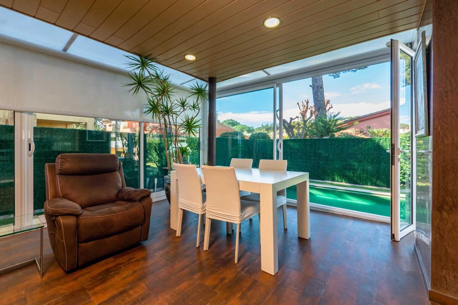 3 soveværelse Villa til salg i Calella med swimmingpool - € 890.000 (Ref: 7670402)