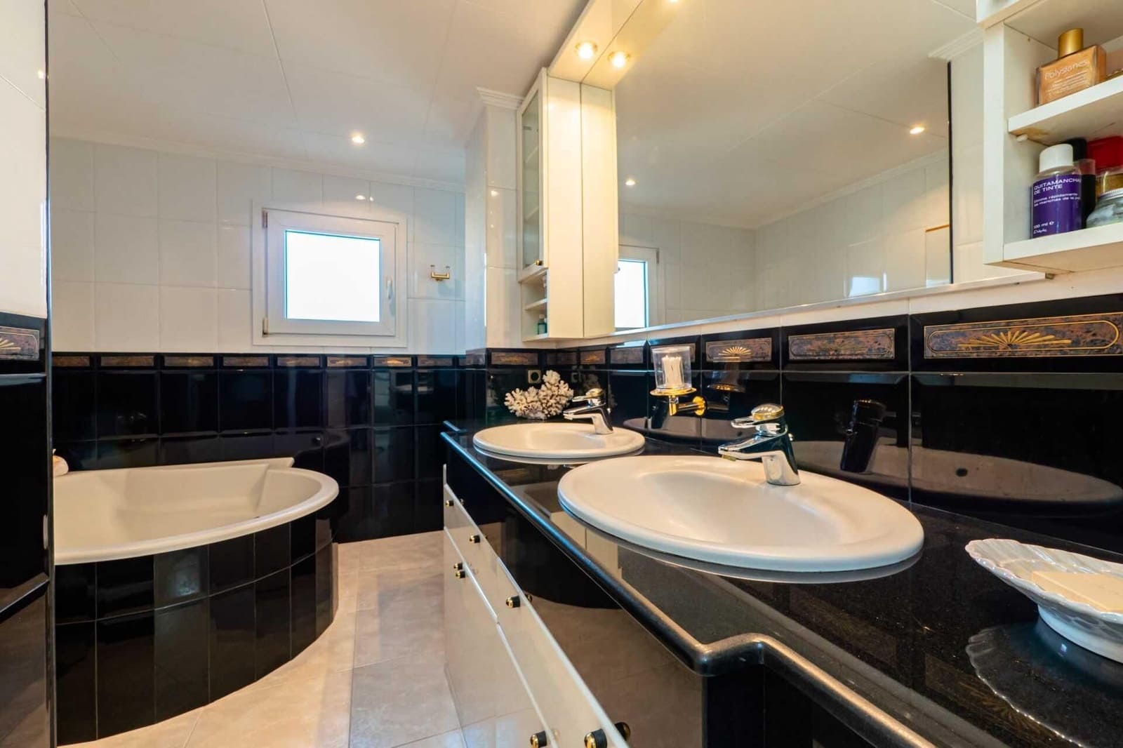 3 soveværelse Villa til salg i Calella med swimmingpool - € 890.000 (Ref: 7670402)