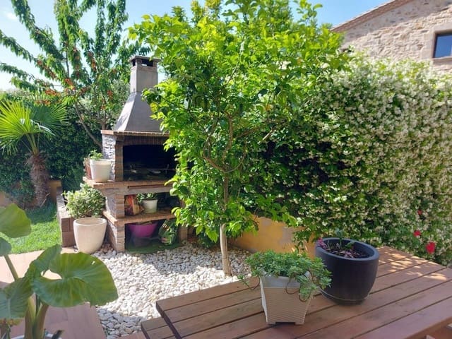 4 soverom Villa til salgs i Santa Cristina d'Aro med svømmebasseng garasje - € 980 000 (Ref: 7751743)