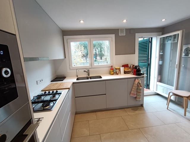 4 chambre Villa/Maison Mitoyenne à vendre à Palafrugell - 220 000 € (Ref: 7982521)