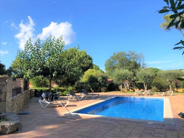 Chalet de 3 habitaciones en Palafrugell en venta con piscina garaje - 1.200.000 € (Ref: 8053903)