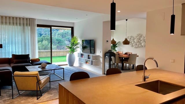 2 quarto Apartamento para venda em Begur com piscina - 564 000 € (Ref: 8053904)