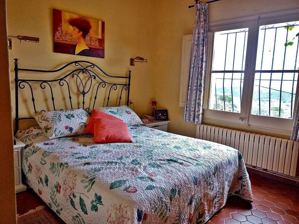 3 soveværelse Villa til salg i Santa Cristina d'Aro - € 695.000 (Ref: 8165809)