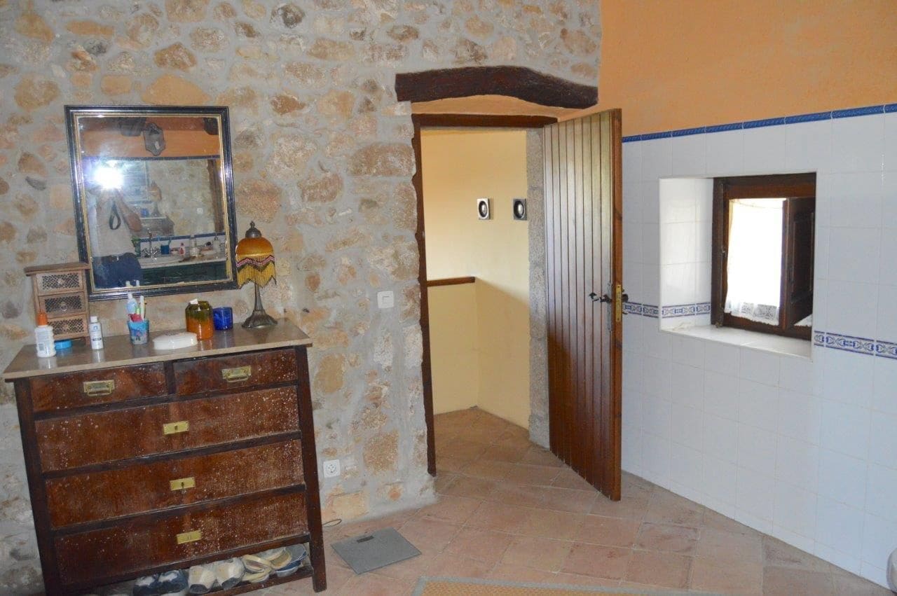 3 bedroom Villa for sale in Santa Cristina d'Aro - € 350,000 (Ref: 8226228)