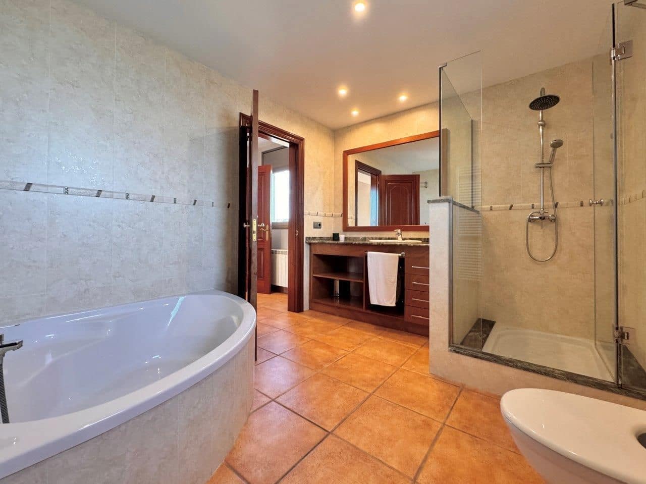 6 soveværelse Villa til salg i Sant Antoni de Calonge med swimmingpool garage - € 945.000 (Ref: 8268328)