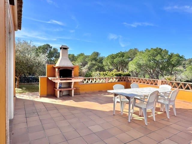6 bedroom Villa for sale in Sant Antoni de Calonge, Calonge i Sant Antoni with pool garage - € 945,000 (Ref: 8268328)